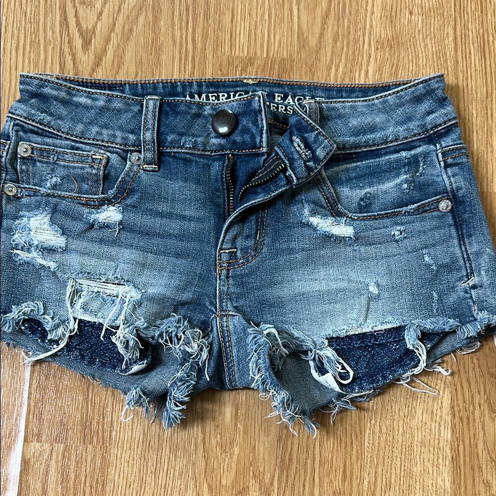 American Eagle Outfitters Women's Blue Denim Shorts